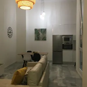 Apartamento Nuevo En Casa Tipo Palacio Kadyks